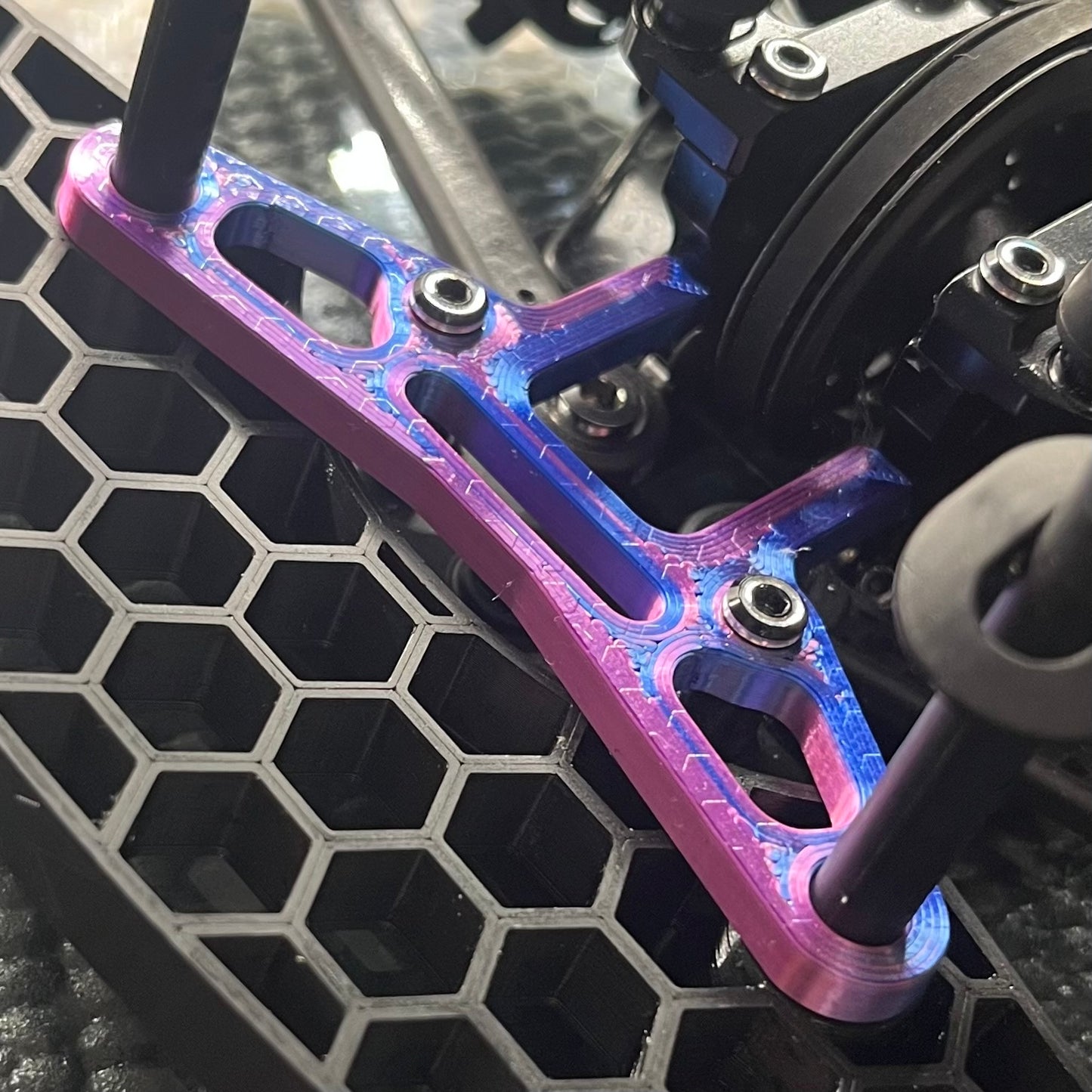 Xray X4'25 Upper Bumper Brace